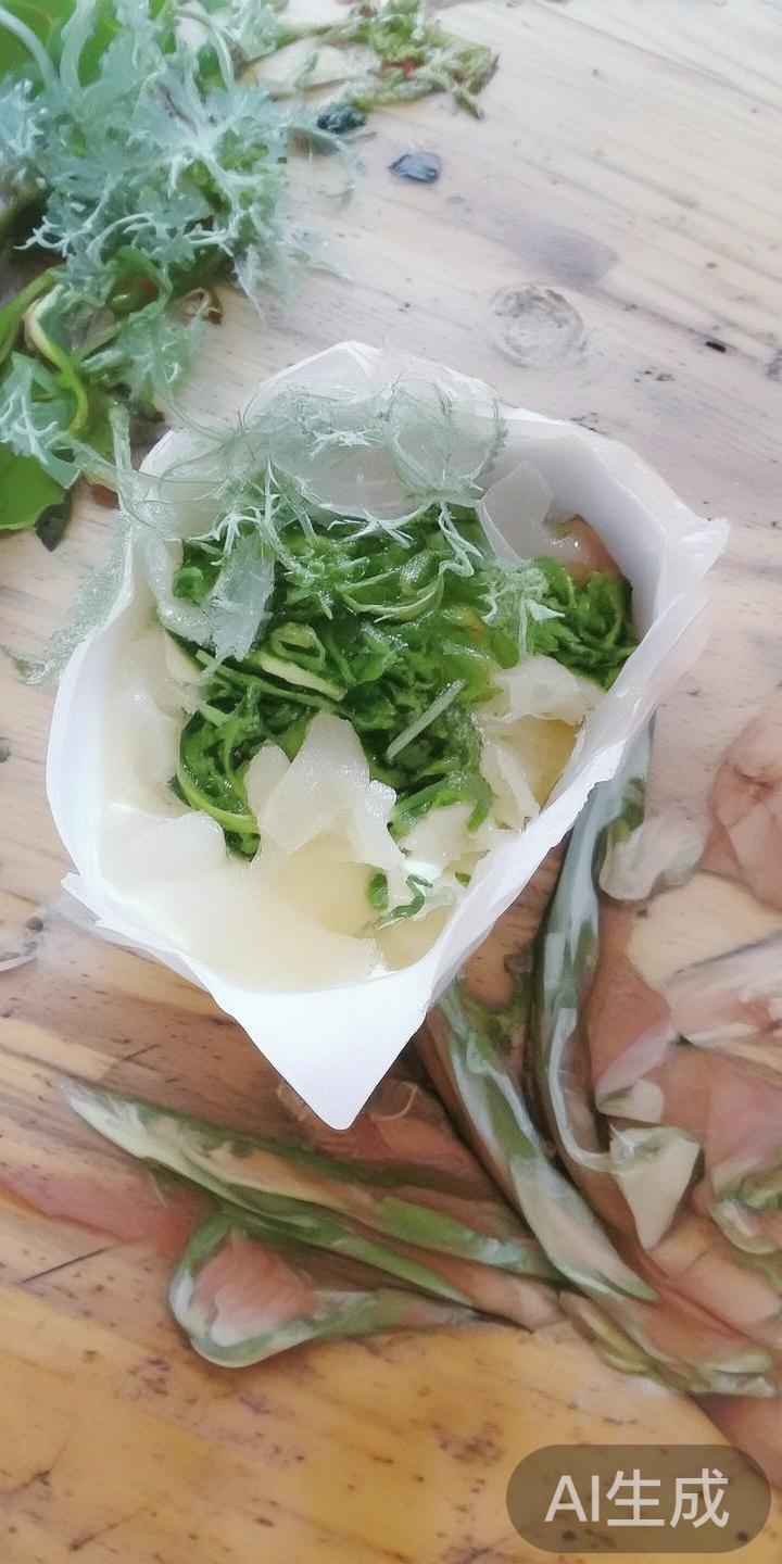 所谓的“球探体育比分网”通常指那些提供实时足球、篮